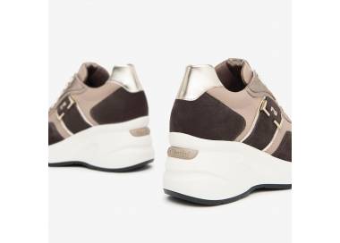 Sneakers NeroGiardini donna in pelle e camoscio